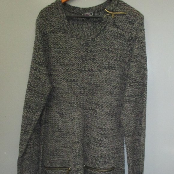 Size 3X Effeci Woman Long Sweater 100% Acrylic Black/Grey Long Sweater - Picture 2 of 13